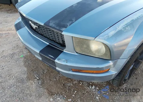 2007 Ford Mustang V6 Deluxe/V6 Premium z USA, uszkodzony, nr VIN 1ZVFT80N175258095